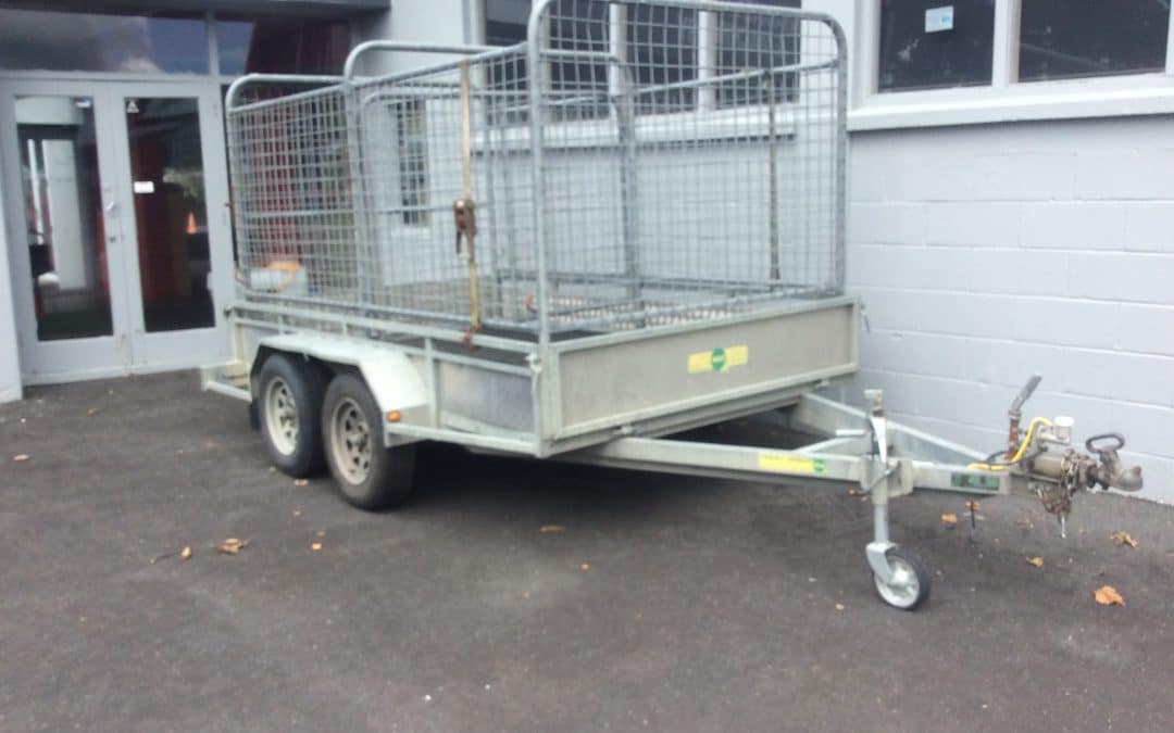 Kea trailer with stock crate